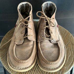 Oliberte chukka boots.